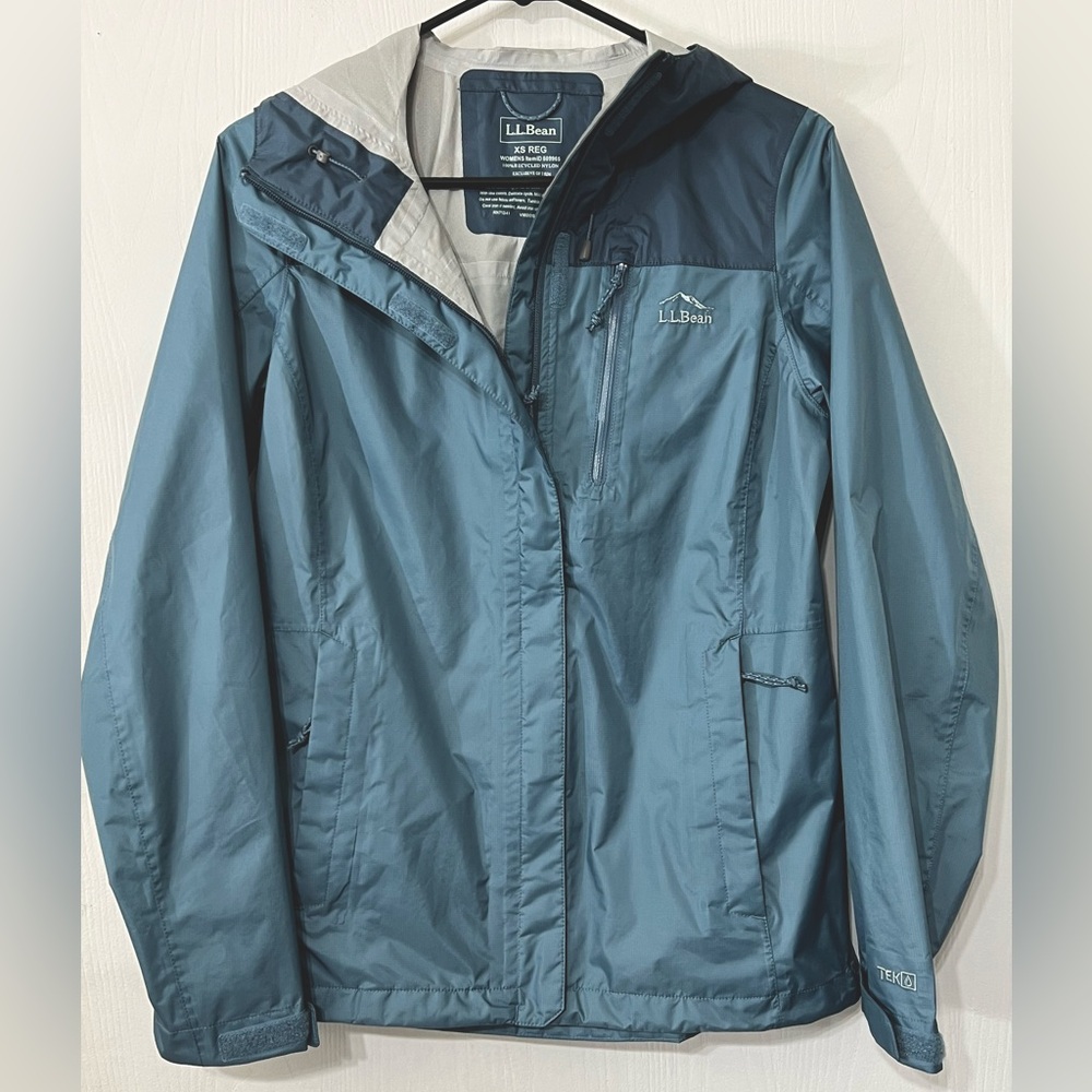 L.L. Bean Women's Trail Model Rain Jacket Size XS